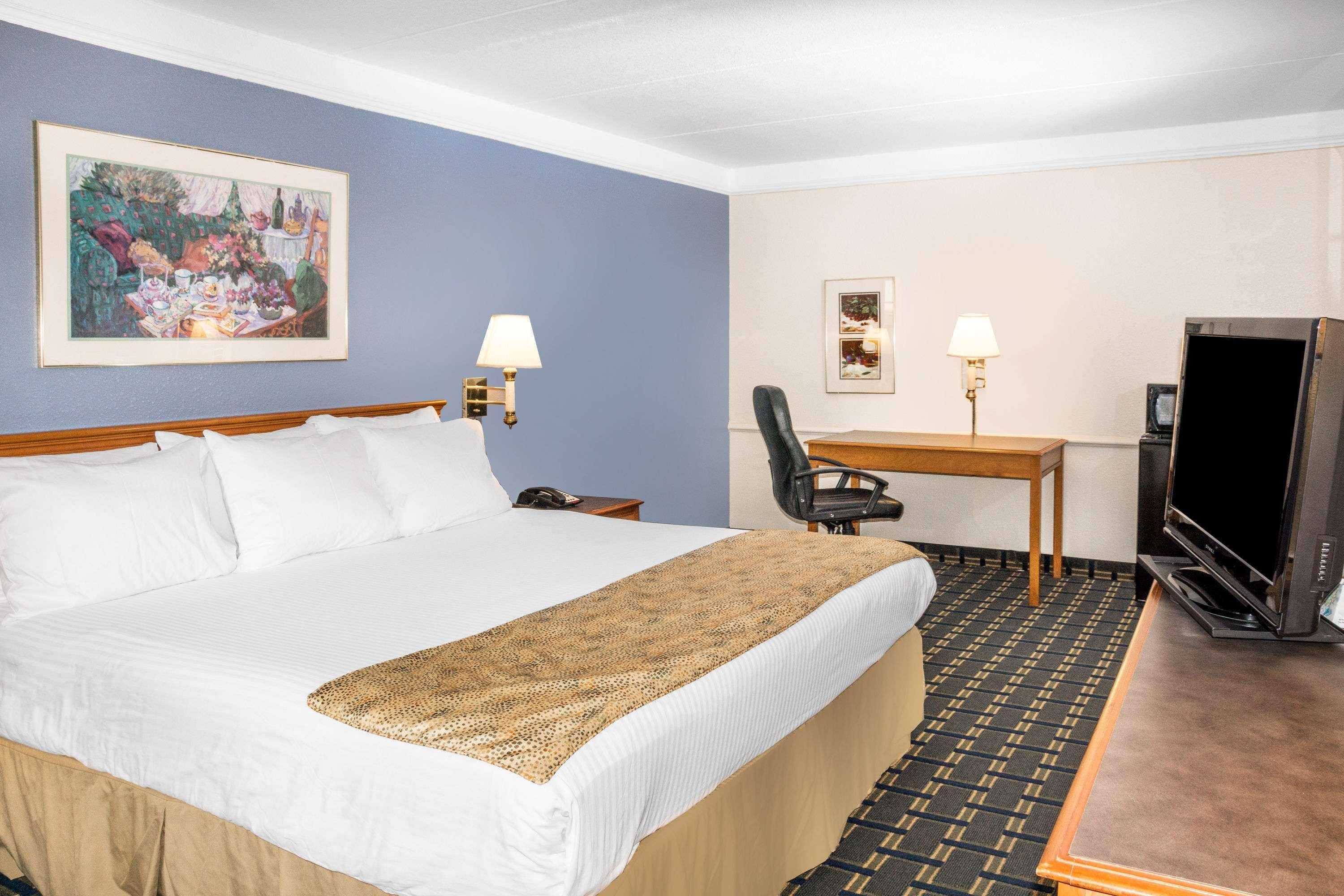 Days Inn By Wyndham Houston Exteriér fotografie