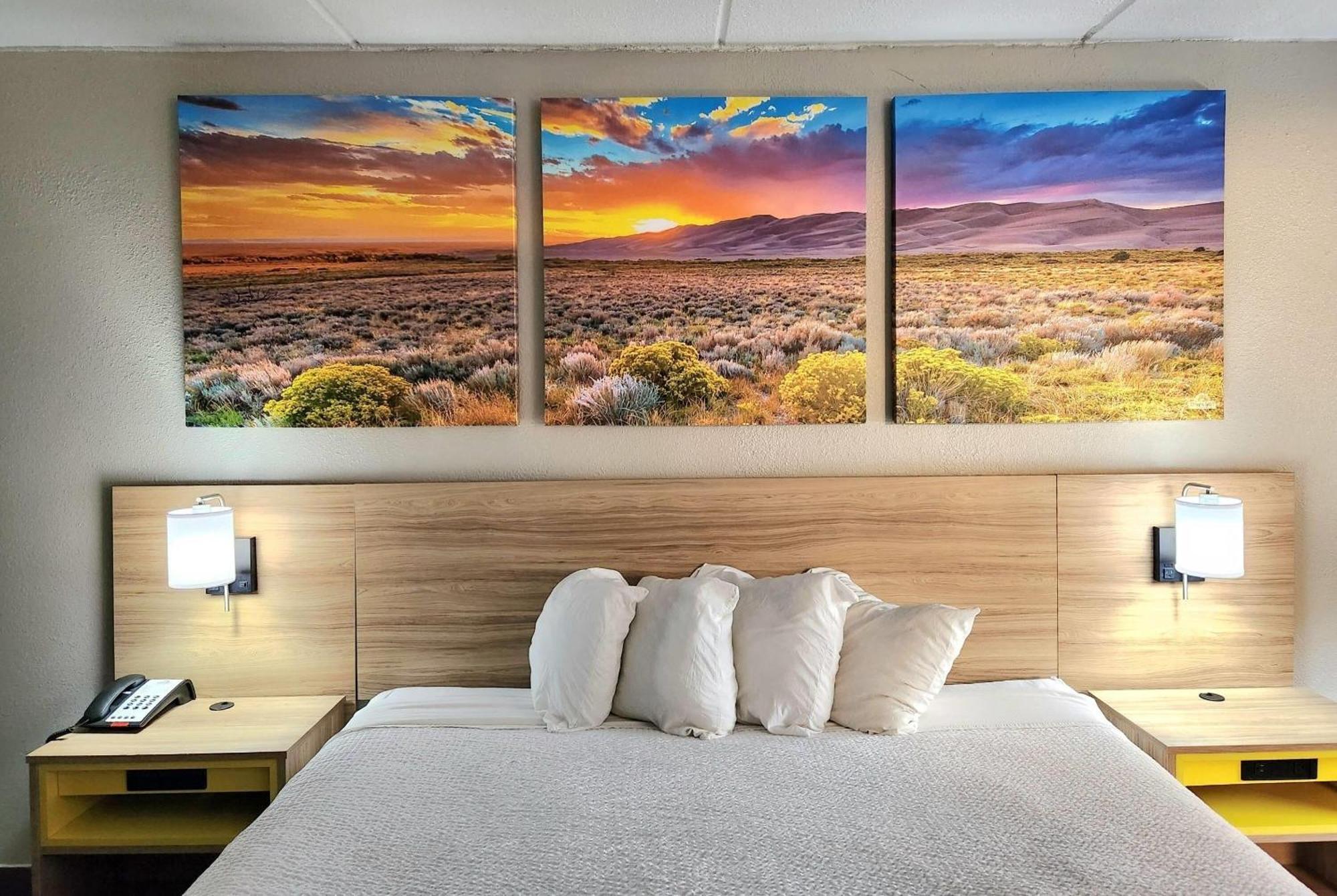 Days Inn By Wyndham Houston Exteriér fotografie